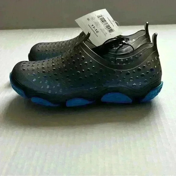 BNWT Size 11-12 George Big Boys' Neil Water Beach Swim Water Shoes Blue Slip On - Picture 8 of 11